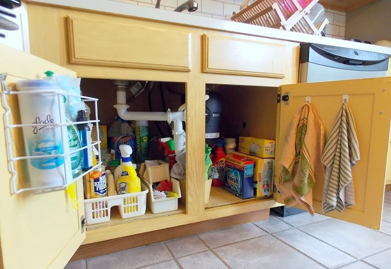 How-To-Organize-Under-a-Kitchen-Sink-3