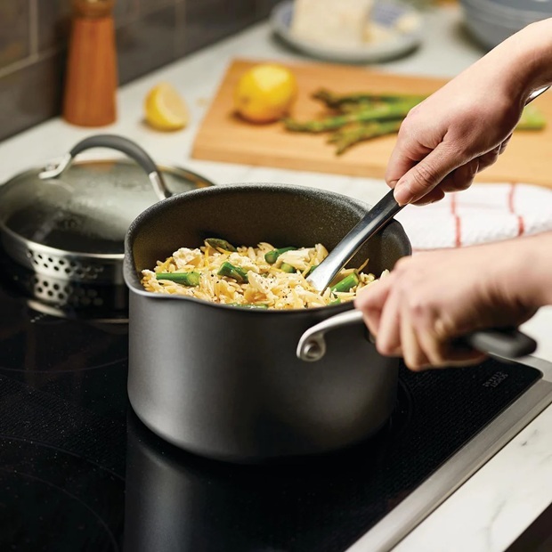 Circulon Scratchdefense A1 18cm 2.8L Covered Saucepan