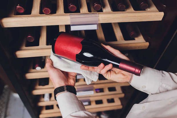 Red-Wine-Storage-and-Transport